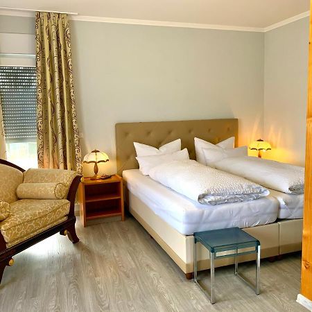 Ratskeller Hotel & Restaurant Lindow Esterno foto
