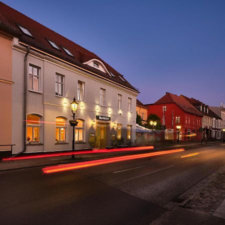 Ratskeller Hotel & Restaurant Lindow Esterno foto