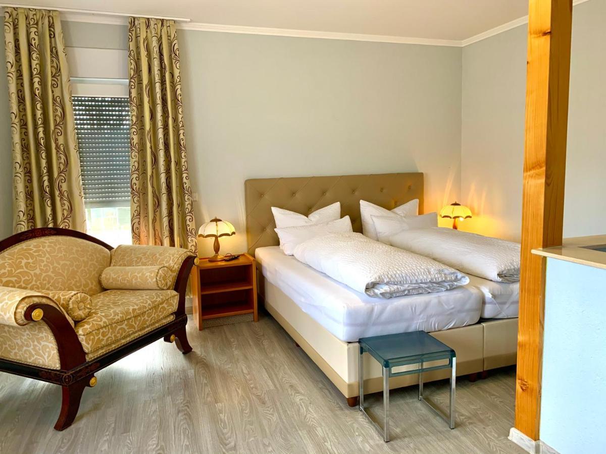 Ratskeller Hotel & Restaurant Lindow Esterno foto