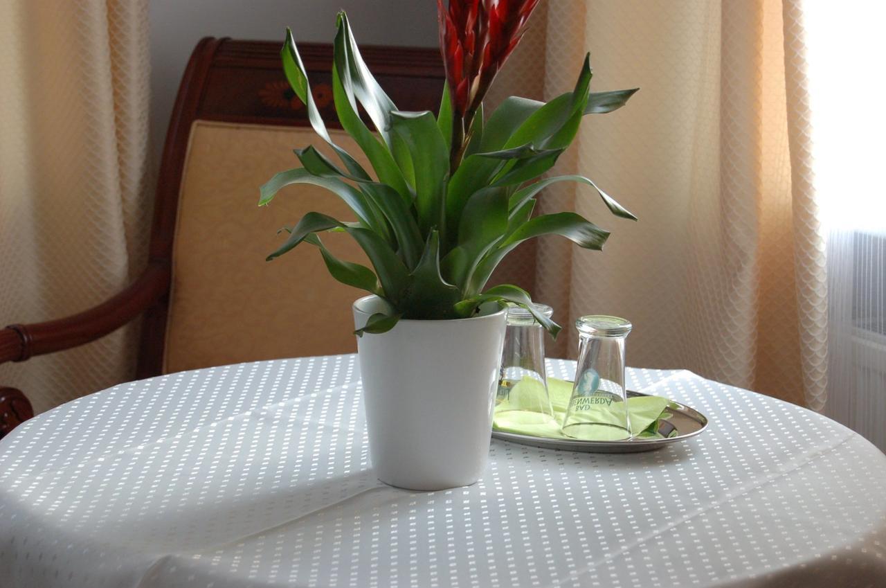 Ratskeller Hotel & Restaurant Lindow Esterno foto